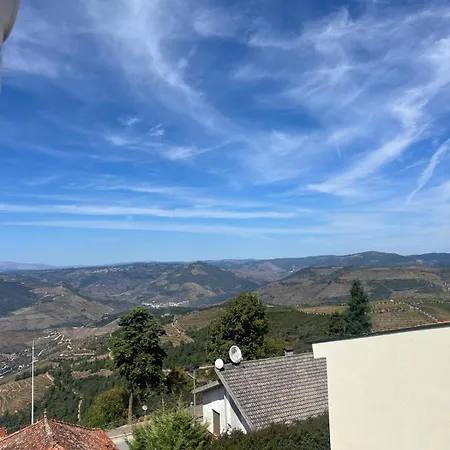 Casa Do Giré-o Seu Refúgio No Douro Armamar